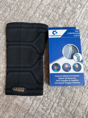 Copper Fit Black Knee Compression Sleeve - Men